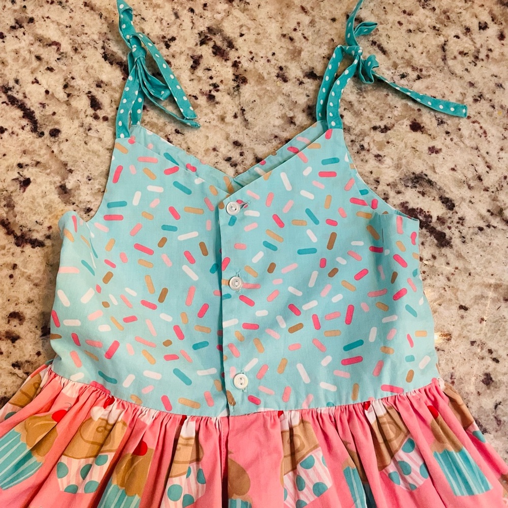 Birthday party dress - Picture 2 of 2